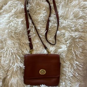 Vintage Coach small crossbody bag